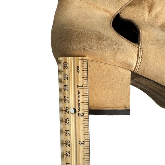 FREE PEOPLE Belleville Ankle Boots Distressed Beige Size 41 EU / 10 US - Picture 10 of 16